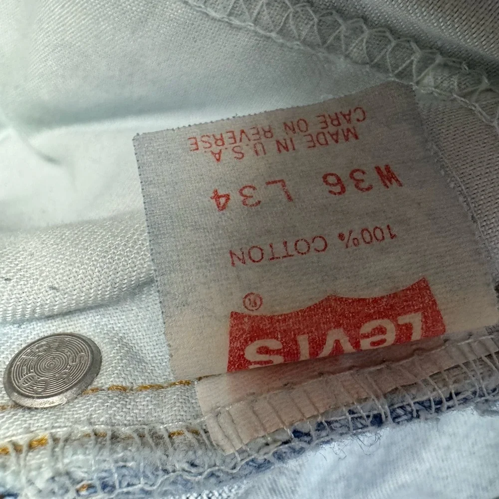 Levis stylish light
